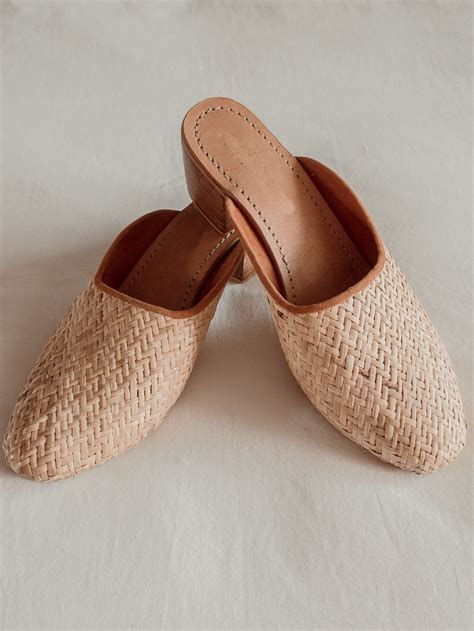 Wicker Mules .